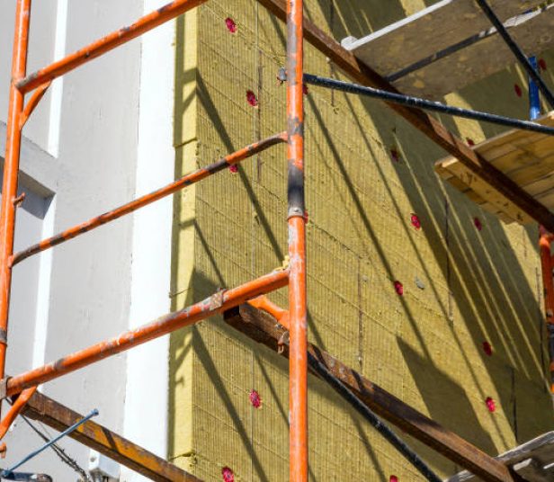Insulation of the wall of the house with mineral wool